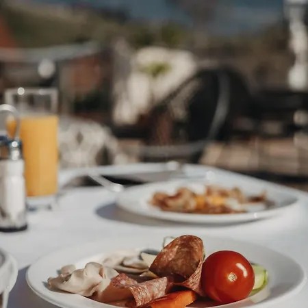 Weihergut Hotel Cermes